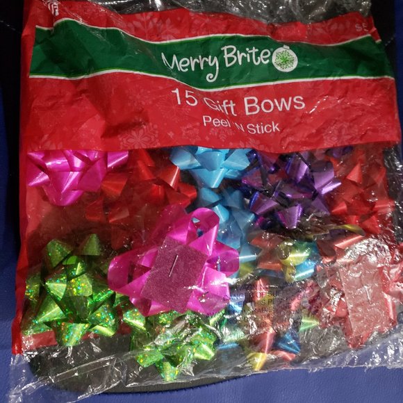 Merry Brite 15 Gift Bows Peel N Stick, NWT - Picture 1 of 1